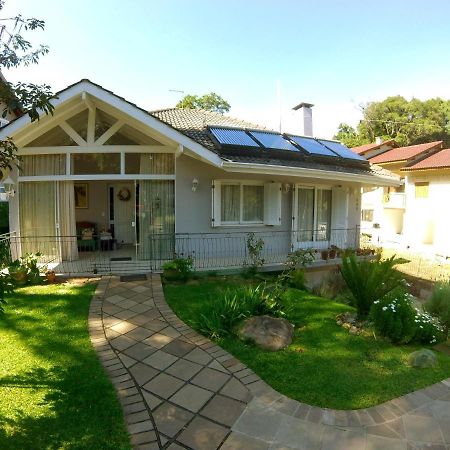 Pousada Ipe Amarelo E Quinta Dos Medeiros Bed & Breakfast Gramado Dış mekan fotoğraf