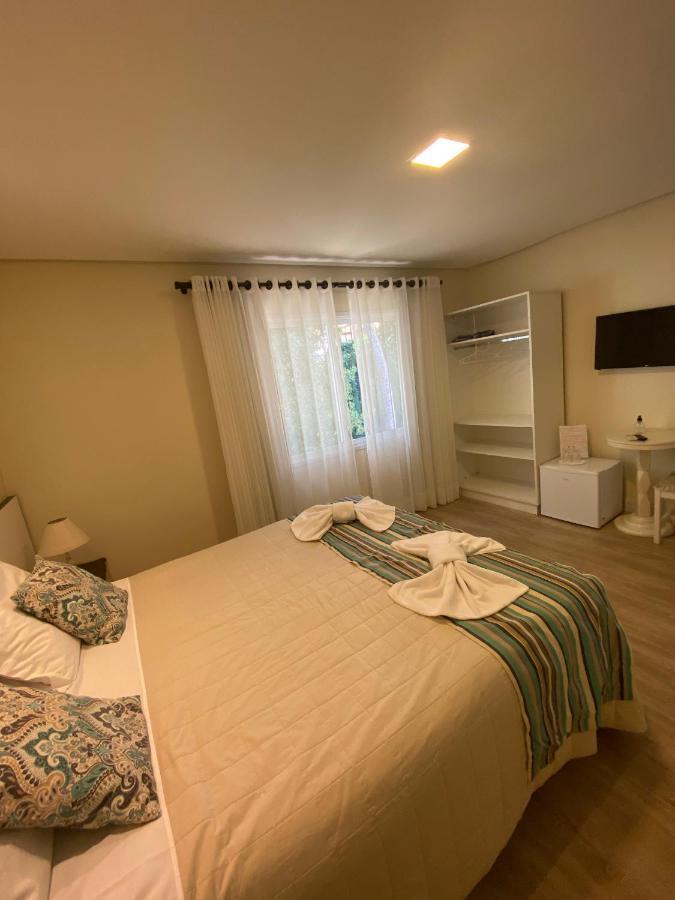 Pousada Ipe Amarelo E Quinta Dos Medeiros Bed & Breakfast Gramado Dış mekan fotoğraf